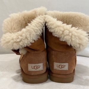 Girl’s Ugg Boots